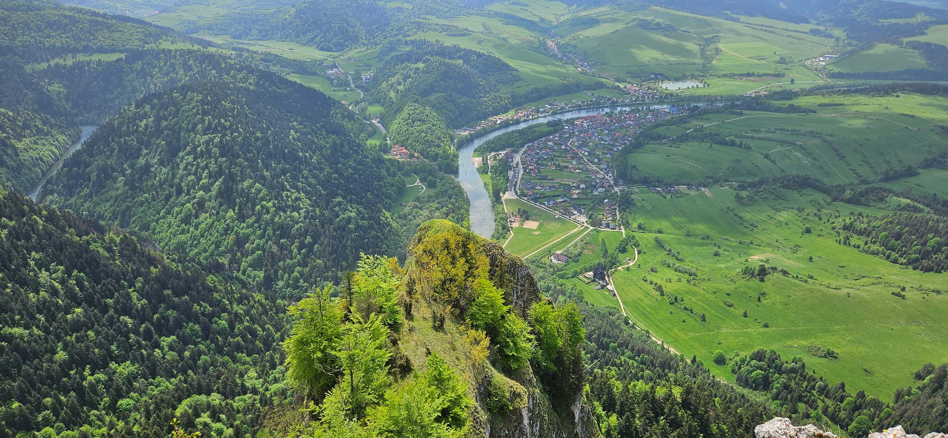 Výhľady z vrcholu Okrúhlice - Tri Koruny